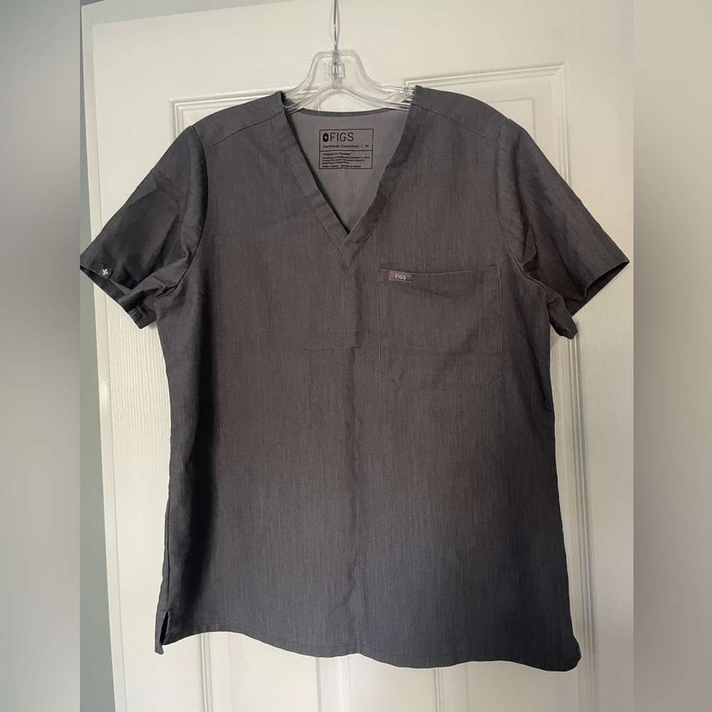 Figs one pocket scrub top